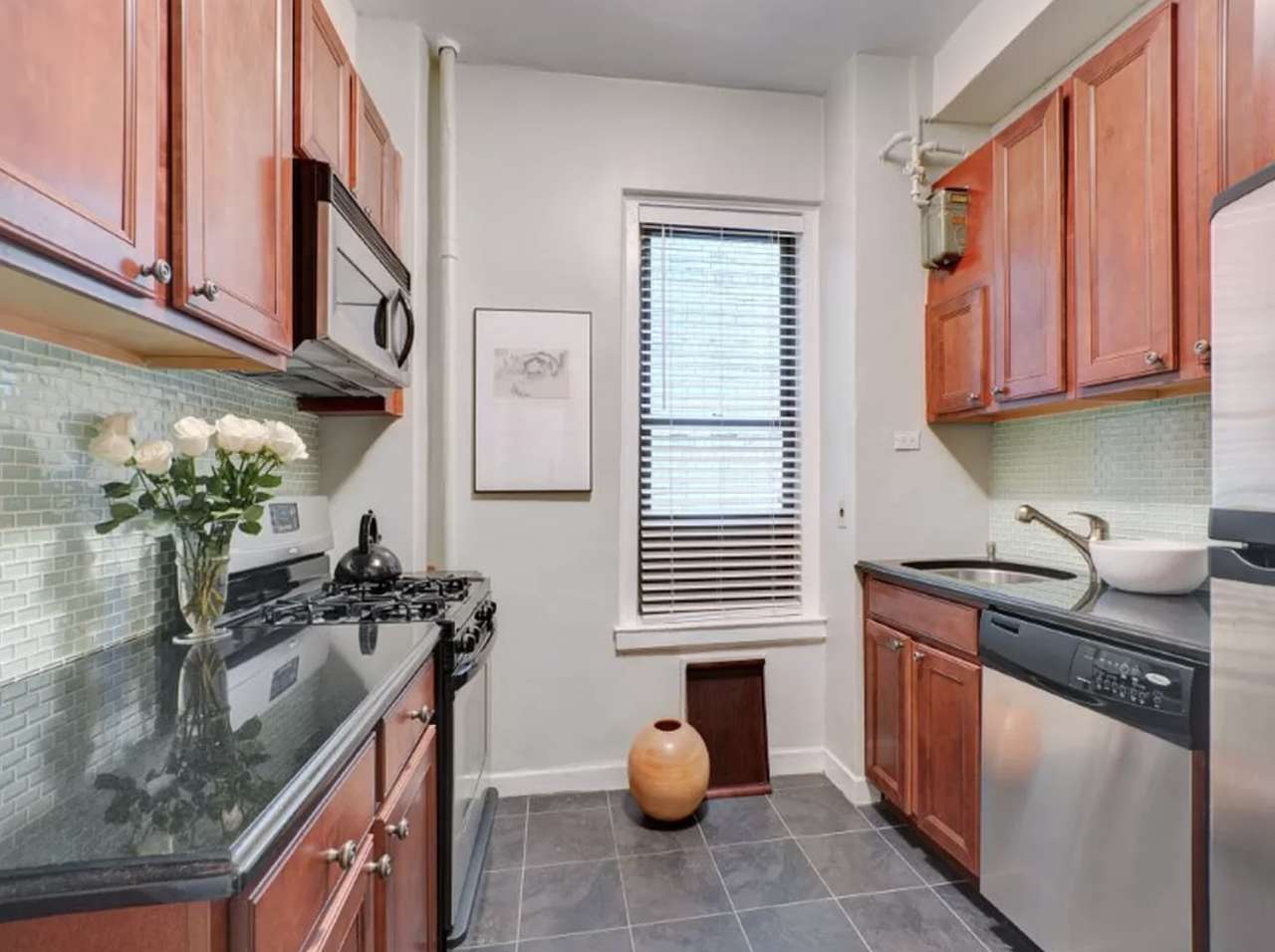 Manhattan, NY 10019,120 W 58TH Street #7B