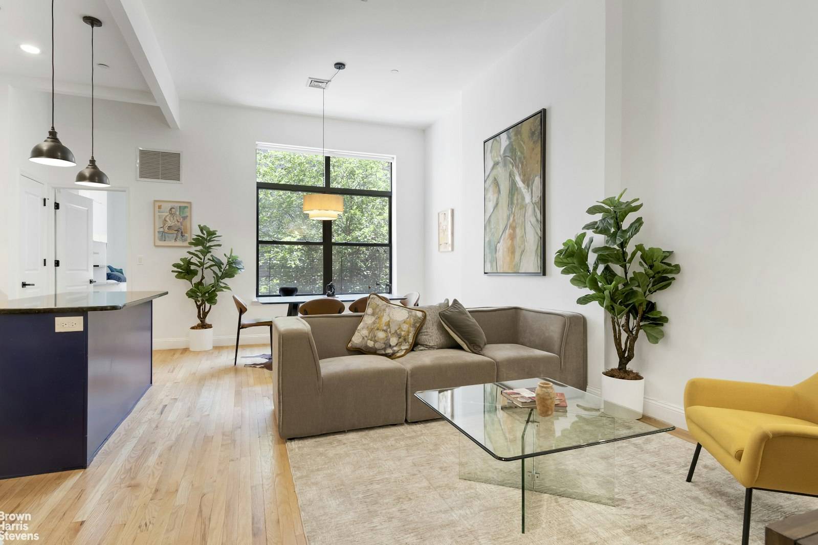 Manhattan, NY 10031,714 ST NICHOLAS Avenue #2