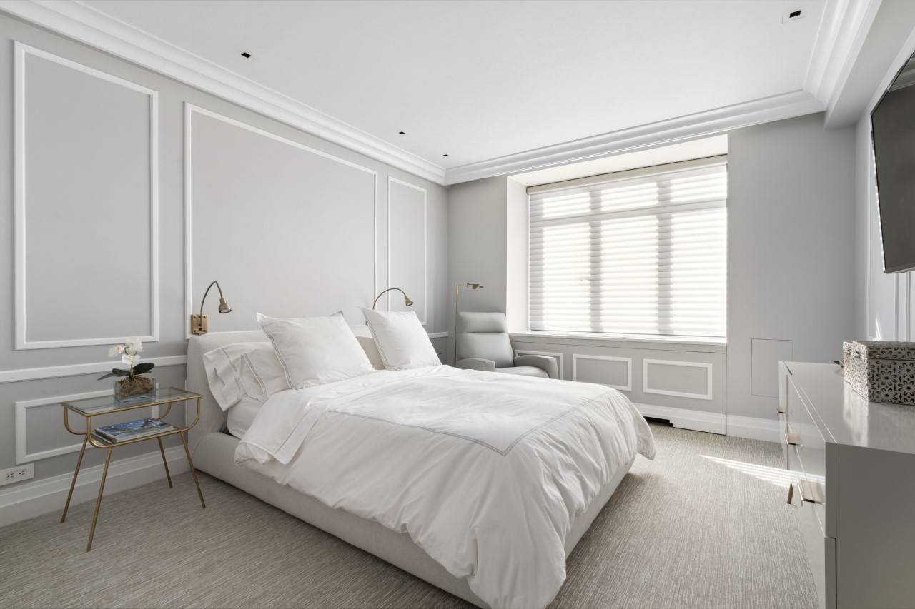 Manhattan, NY 10019,17 W 54TH Street #6C
