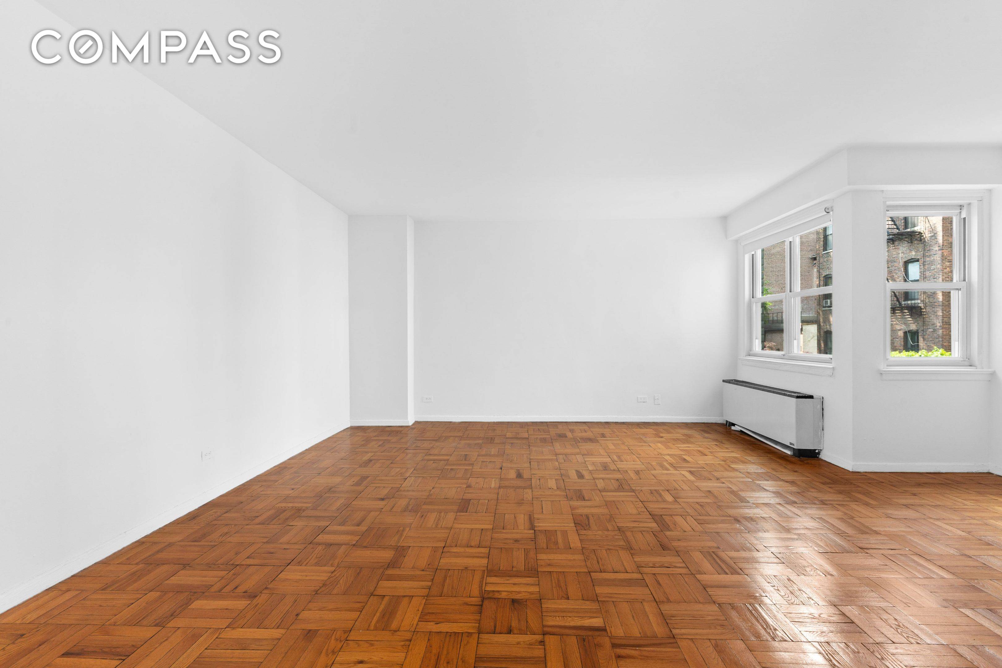 Manhattan, NY 10011,101 W 12th Street #3Z