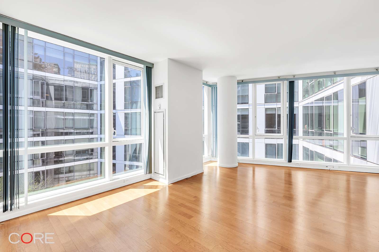 Manhattan, NY 10007,200 Chambers Street #5T
