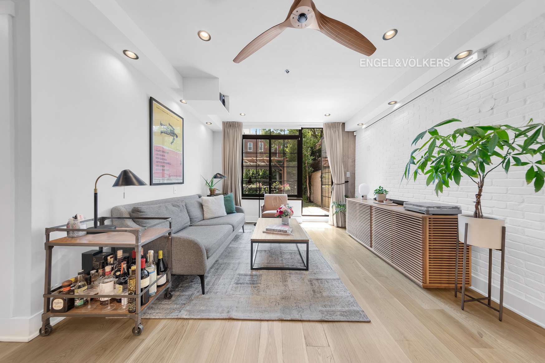 Brooklyn, NY 11222,38 Broome Street #1A