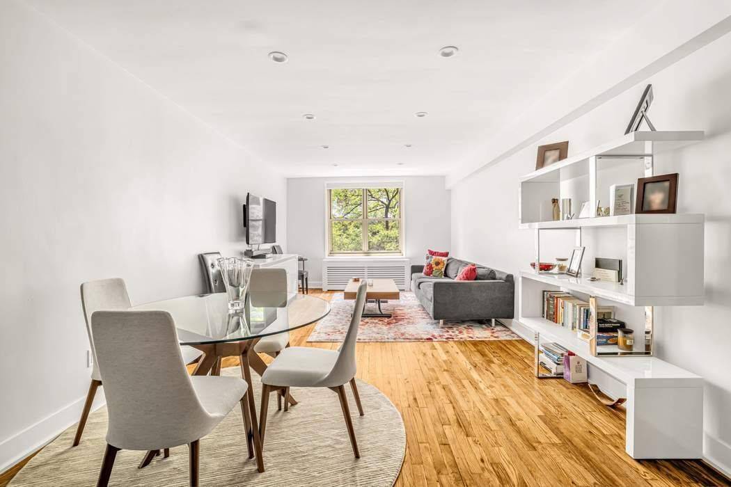 Manhattan, NY 10128,309 E 87th Street #4A