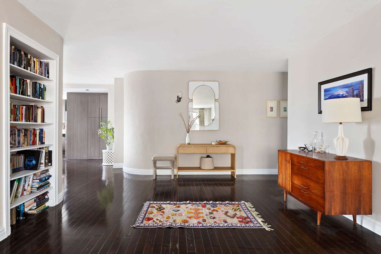 Manhattan, NY 10021,300 E 74TH Street #23G