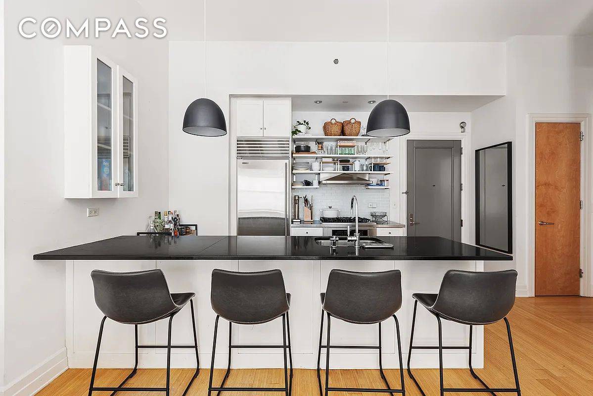 Brooklyn, NY 11201,110 Livingston Street #6S