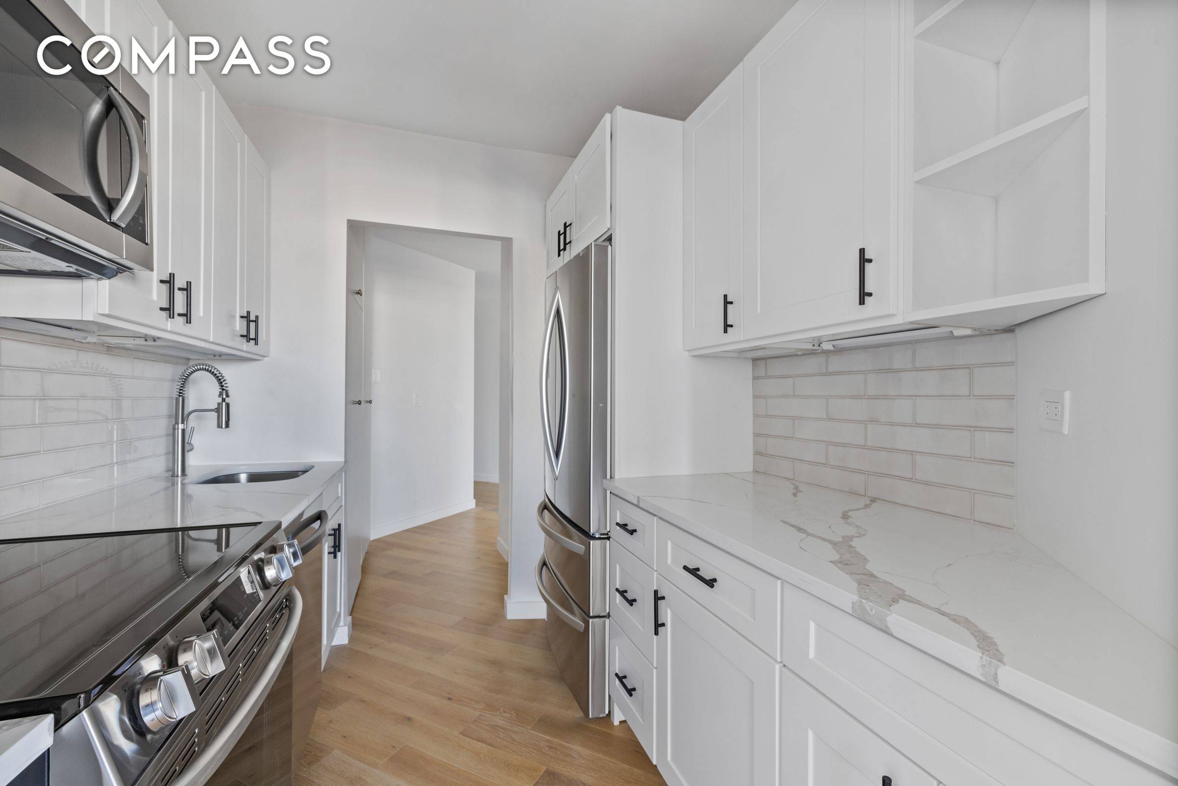 Manhattan, NY 10017,240 E 47th Street #27C