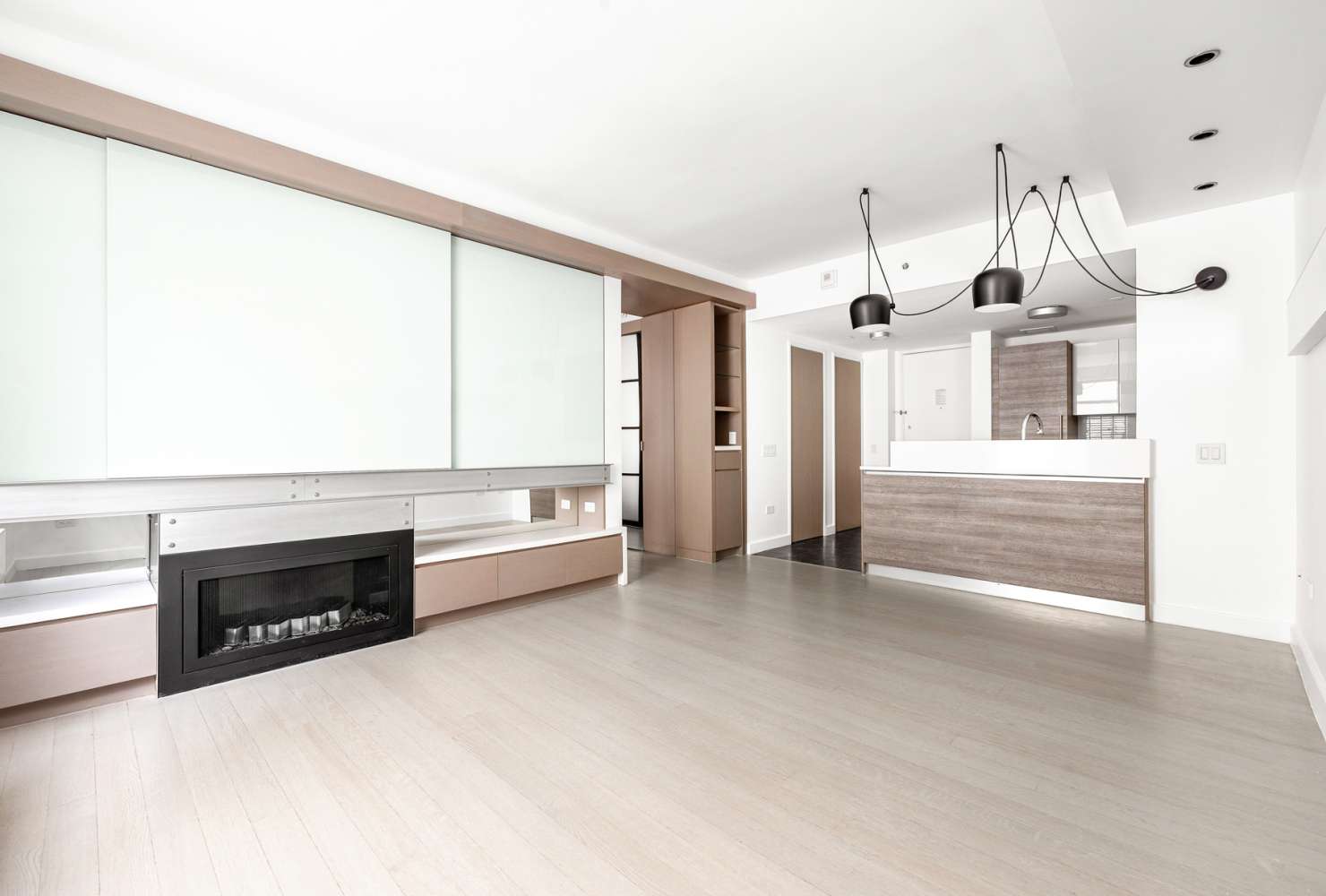 Manhattan, NY 10019,100 W 58TH Street #13E