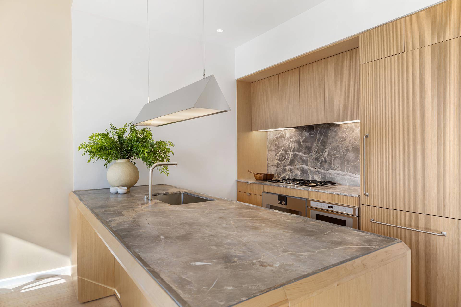 Brooklyn, NY 11201,30 FRONT Street #15E