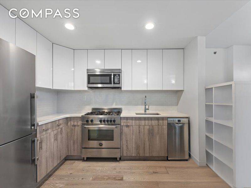 Brooklyn, NY 11221,557 Hart Street #3A