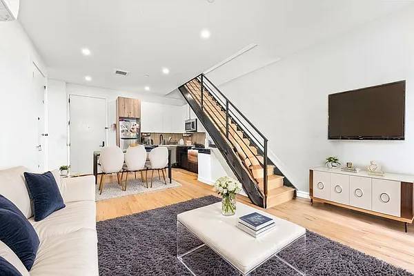 Brooklyn, NY 11221,147 Stanhope Street #4B