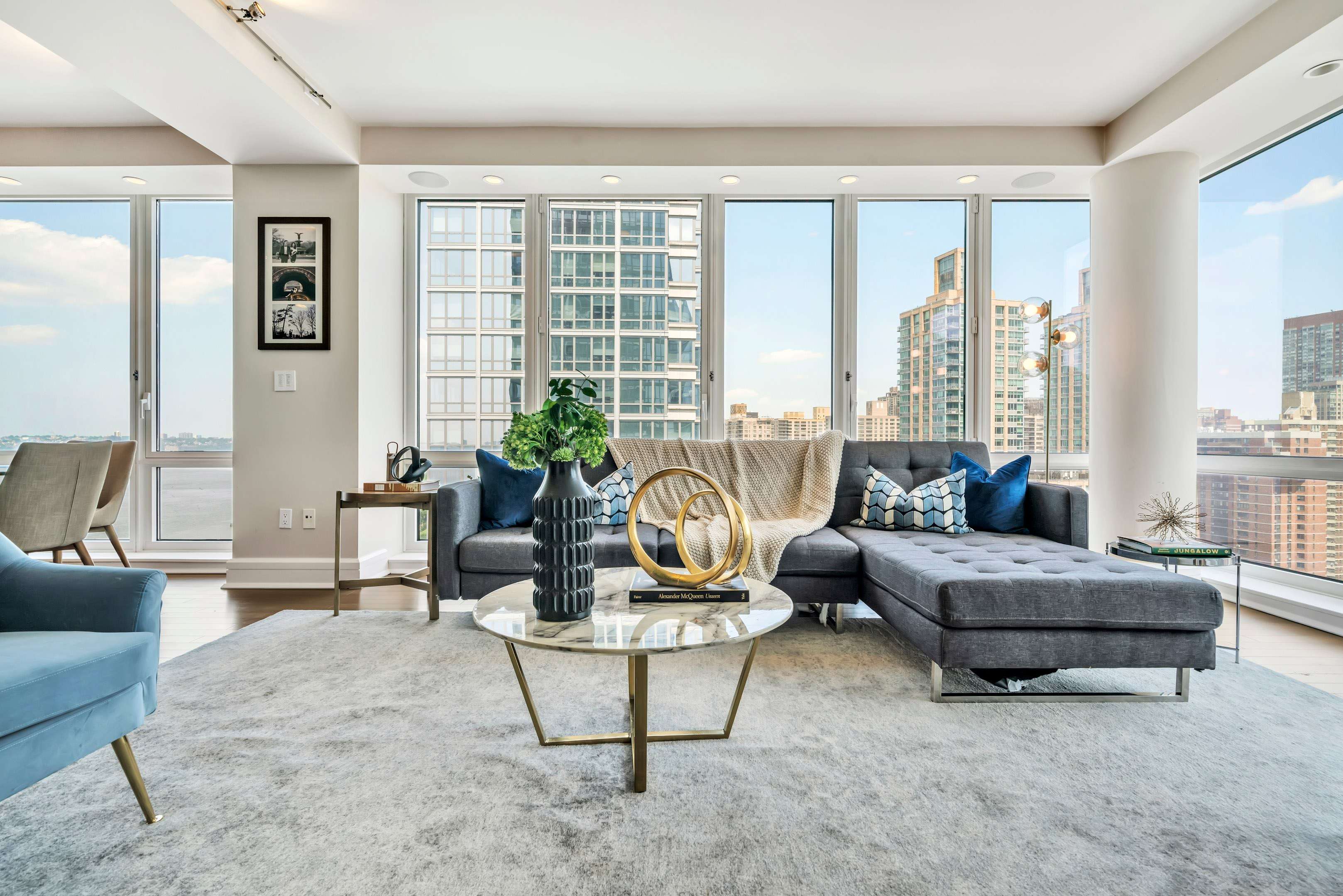 Manhattan, NY 10069,60 Riverside Boulevard #2402