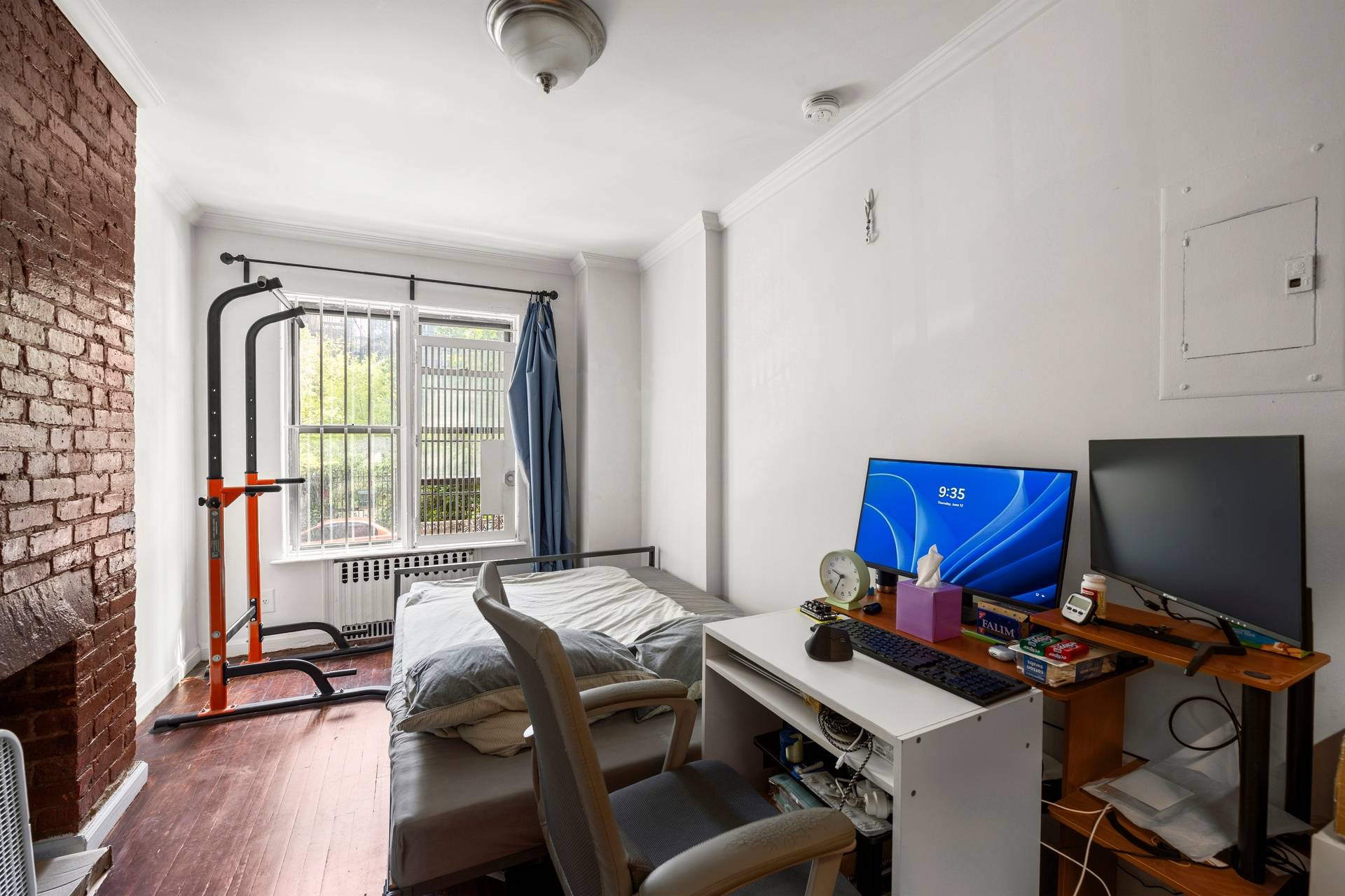 Manhattan, NY 10009,237 E 2nd Street #2-A