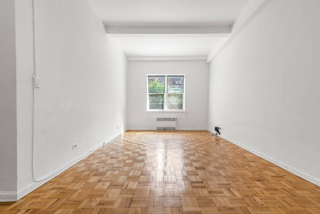 Queens, NY 11375,67-30 Clyde Street #1N