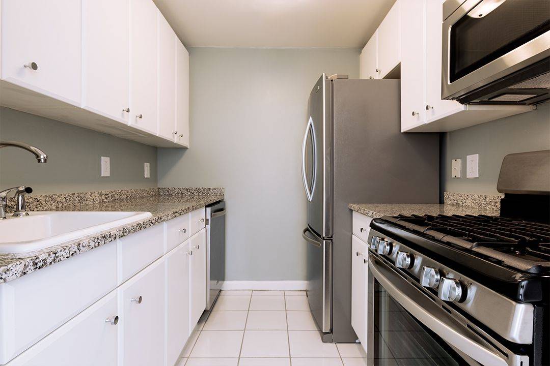 Manhattan, NY 10028,240 E 86th Street #18-E