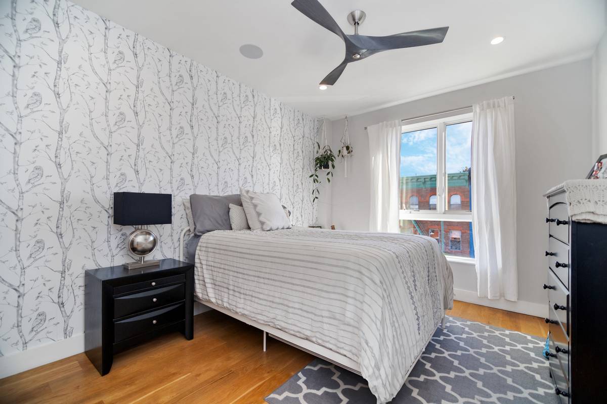Brooklyn, NY 11223,139 GROVE Street #3F