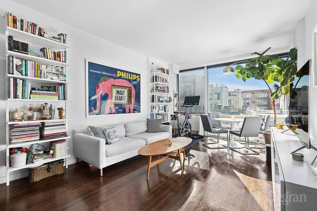 Manhattan, NY 10009,425 E 13th Street #6H