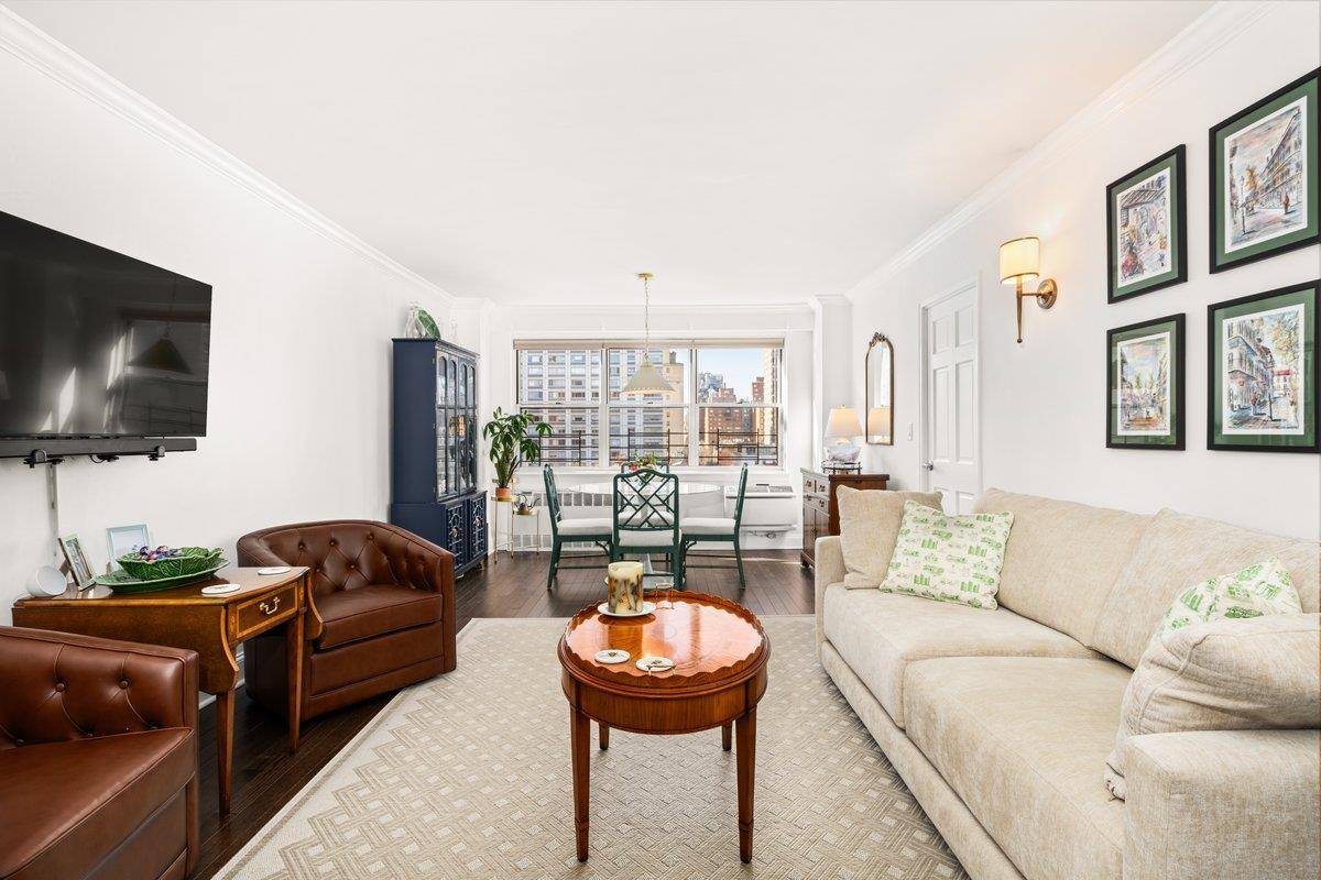 Manhattan, NY 10021,300 E 71st Street #11-N