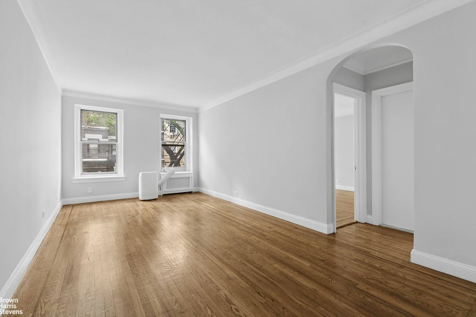 Manhattan, NY 10028,320 E 83RD Street #2B