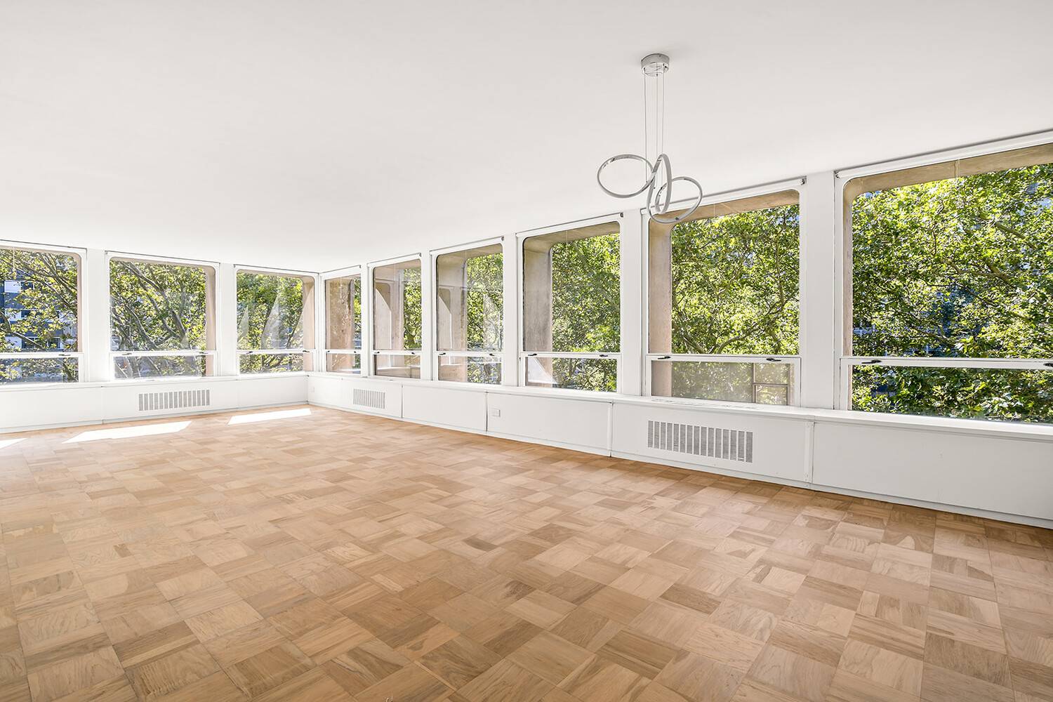 Manhattan, NY 10016,330 E 33RD Street #3M