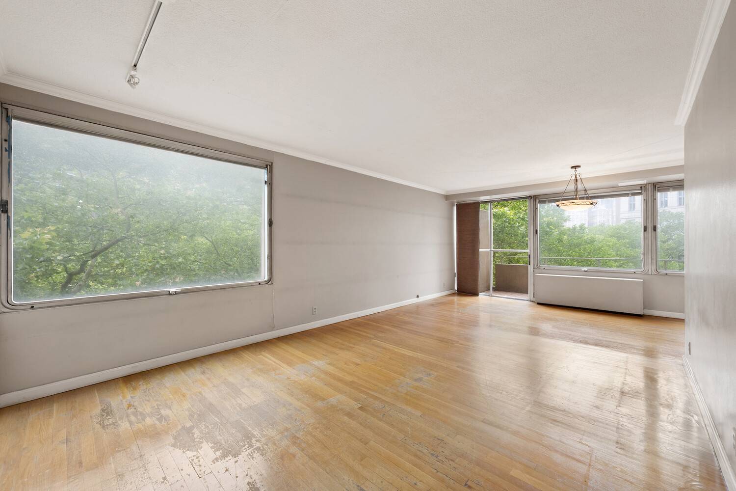 Manhattan, NY 10038,180 PARK Row #5B