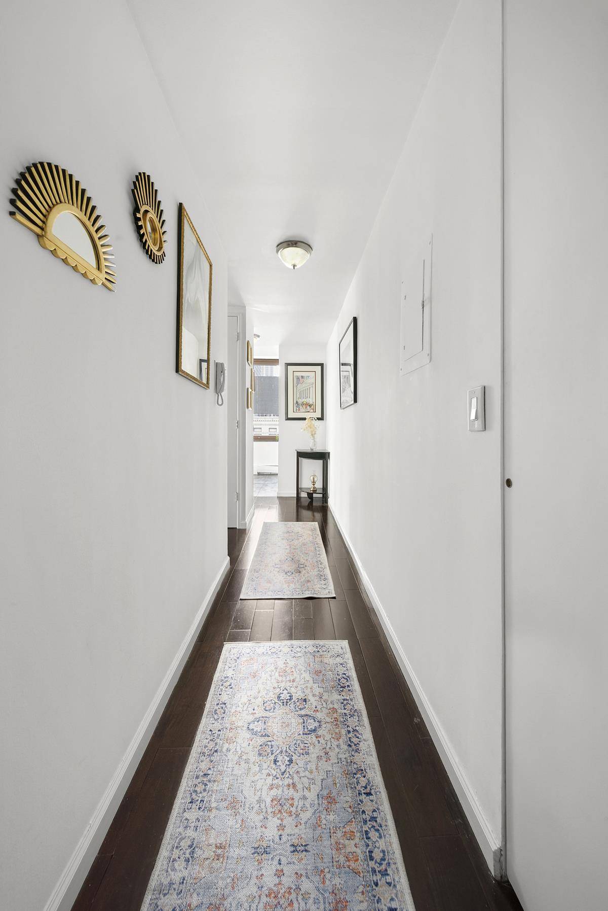 Manhattan, NY 10019,350 W 50th Street #6-T