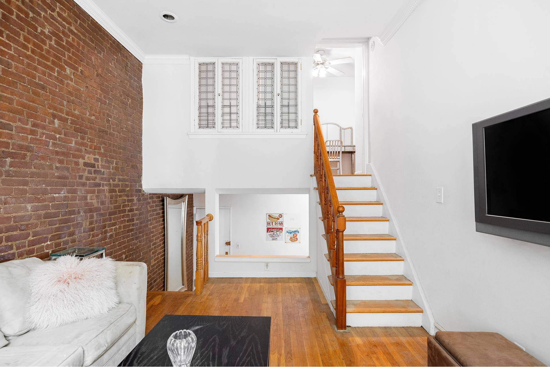 Manhattan, NY 10023,34 W 76TH Street #5