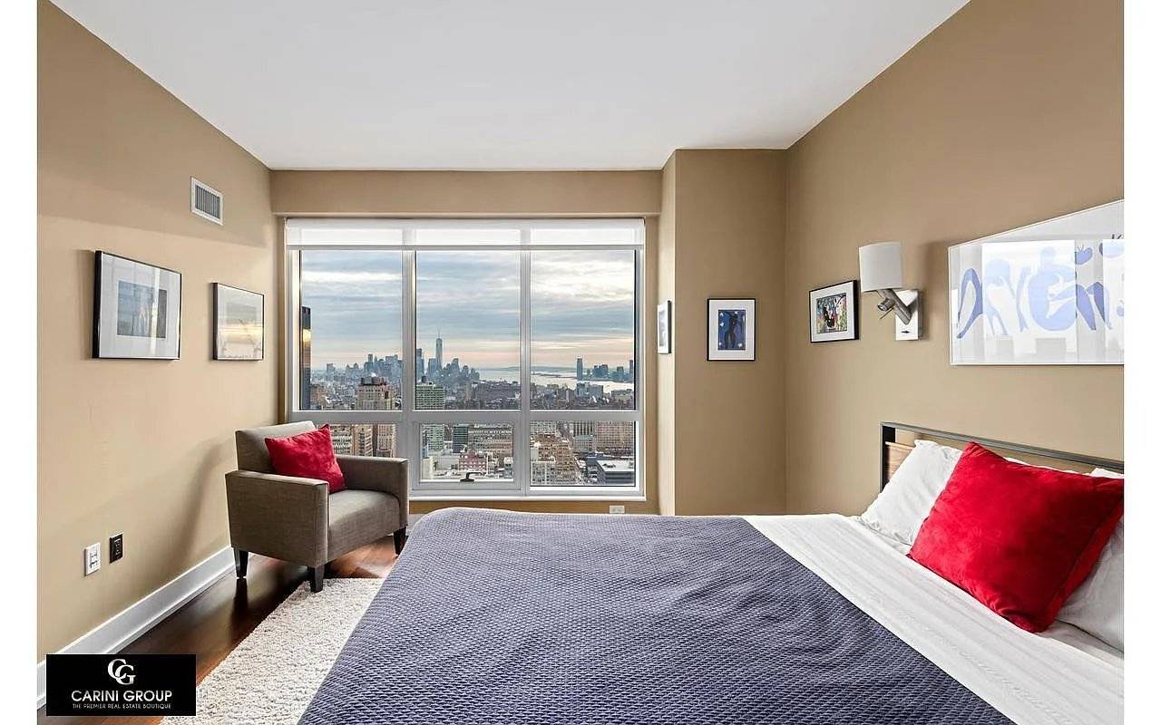 Manhattan, NY 10036,350 W 42nd Street #46E
