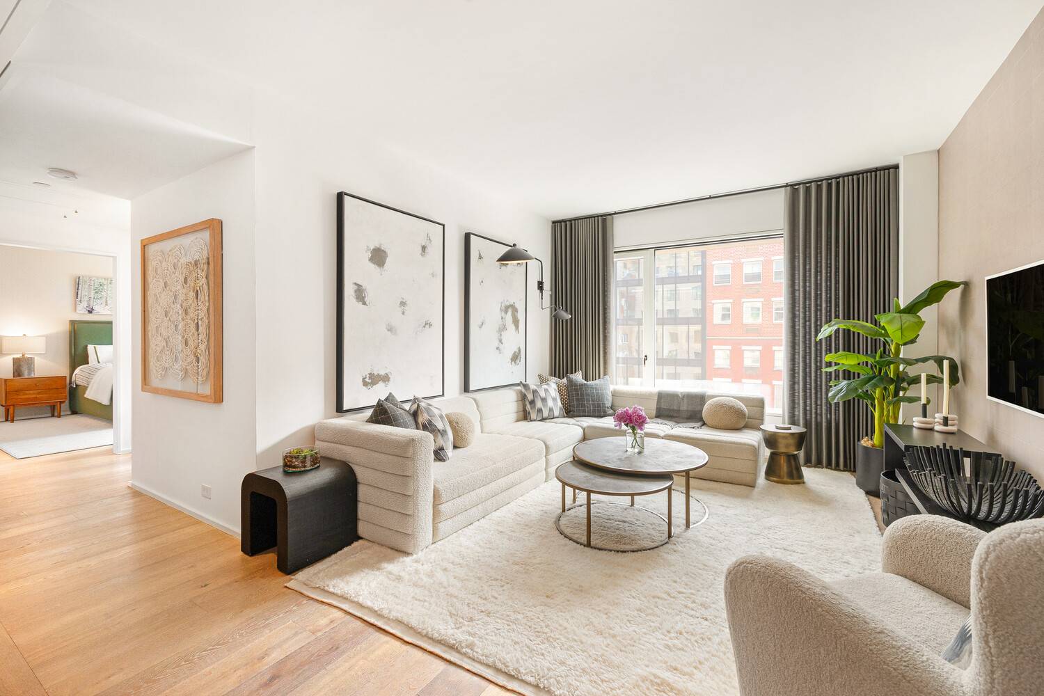 Manhattan, NY 10014,345 W 14TH Street #5A