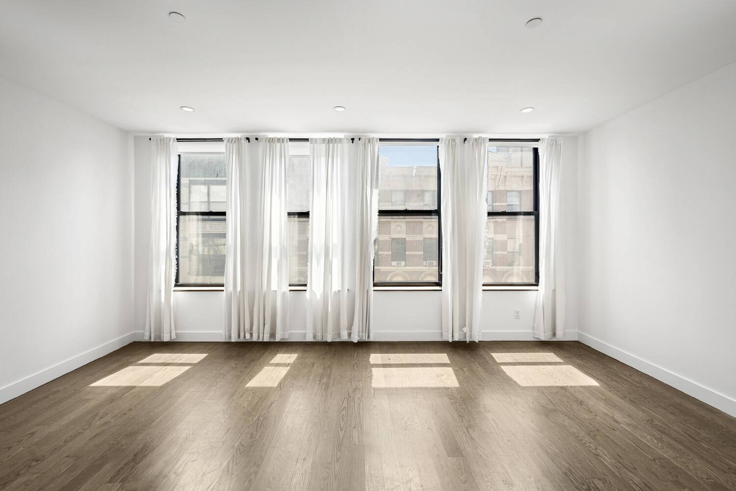 Manhattan, NY 10002,17 ORCHARD Street #5