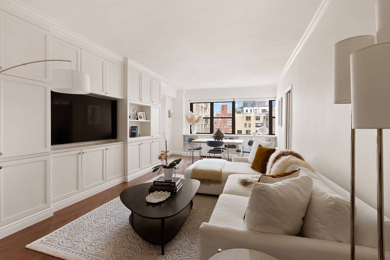 Manhattan, NY 10021,165 E 72ND Street #16D