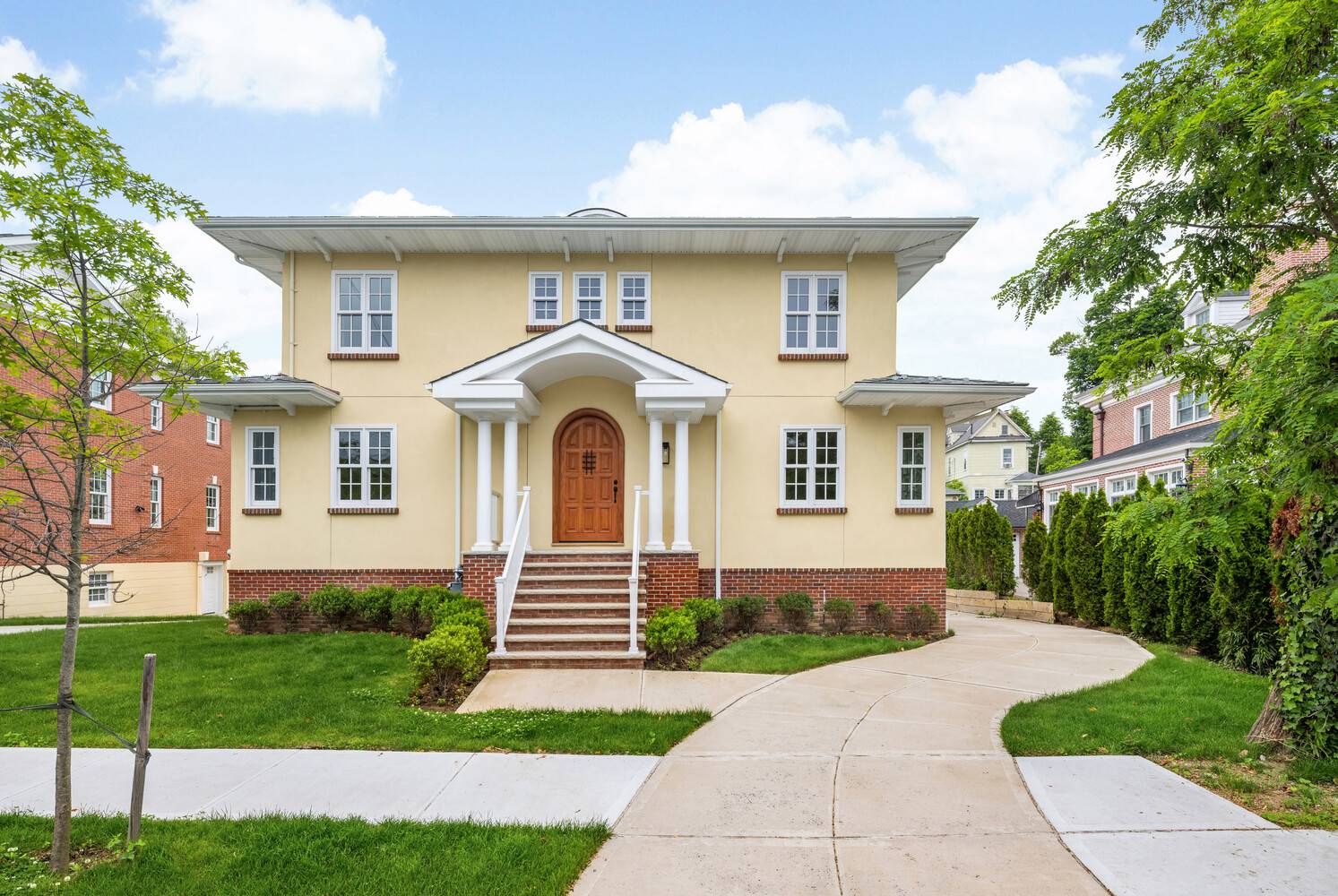 Queens, NY 11363,233-25 38TH Drive