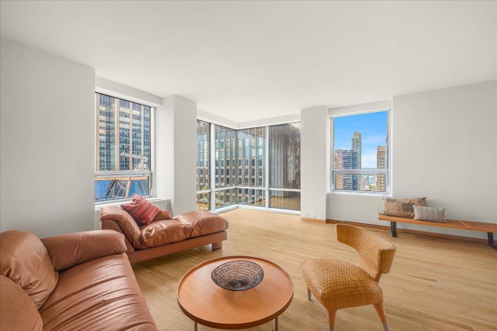 Manhattan, NY 10019,15 W 53rd Street #40D