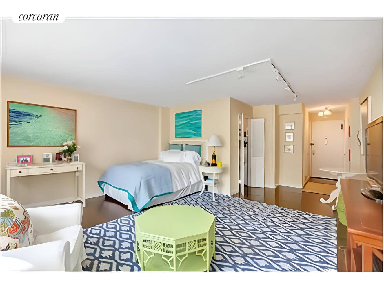 Manhattan, NY 10022,220 E 60TH Street #11F