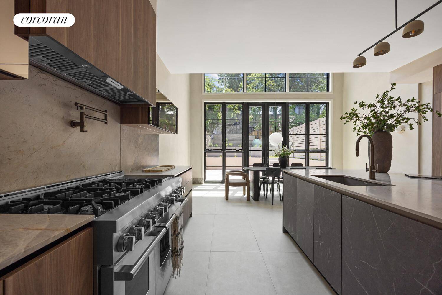 Brooklyn, NY 11216,966 BERGEN Street