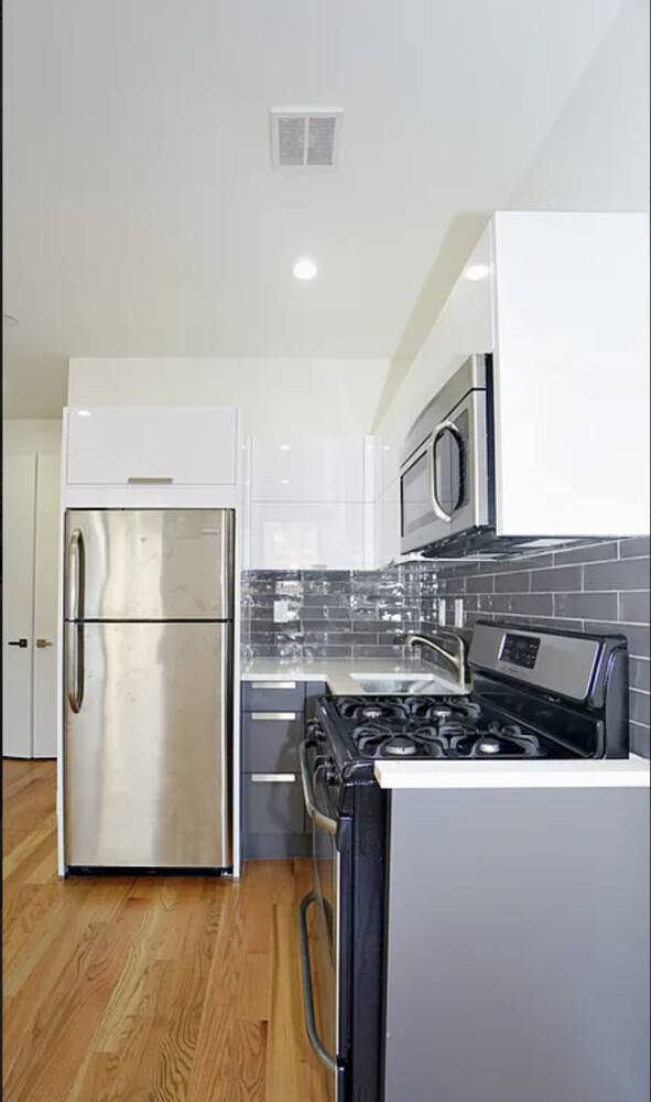 Brooklyn, NY 11216,132 HANCOCK Street #3R