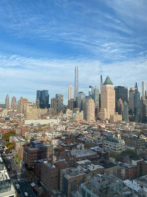 Manhattan, NY 10036,500 W 43rd Street #29-G