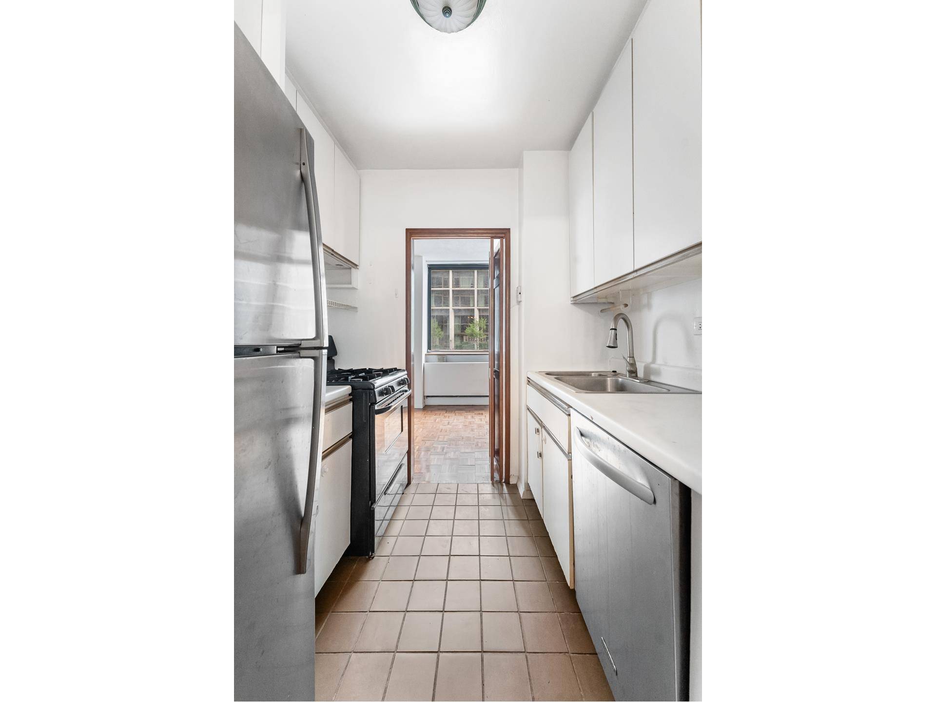Manhattan, NY 10128,245 E 93RD Street #18A
