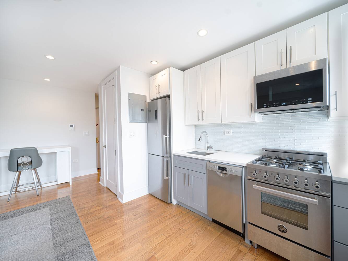 Queens, NY 11373,42-22 KETCHAM Street #D9