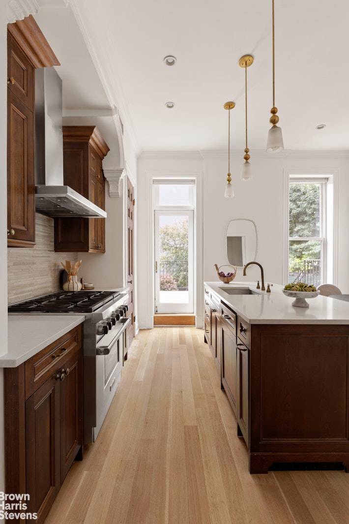 Brooklyn, NY 11216,18 ARLINGTON Place