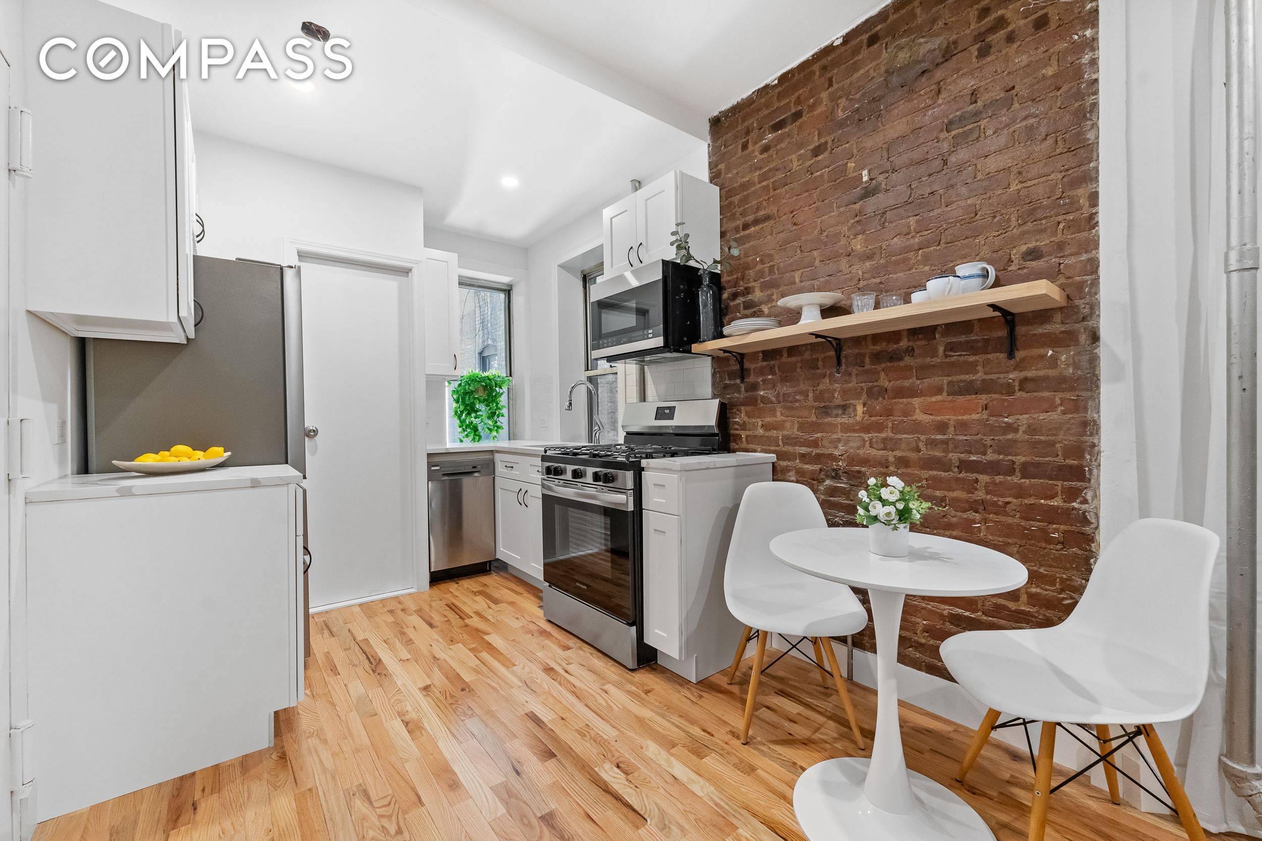 Manhattan, NY 10009,636 E 14th Street #7