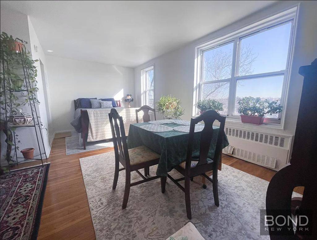 Queens, NY 11377,34-43 60th Street #5B