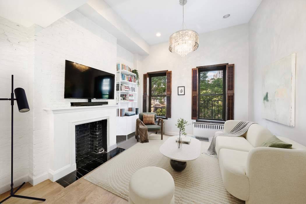 Manhattan, NY 10128,348 E 89th Street #9W