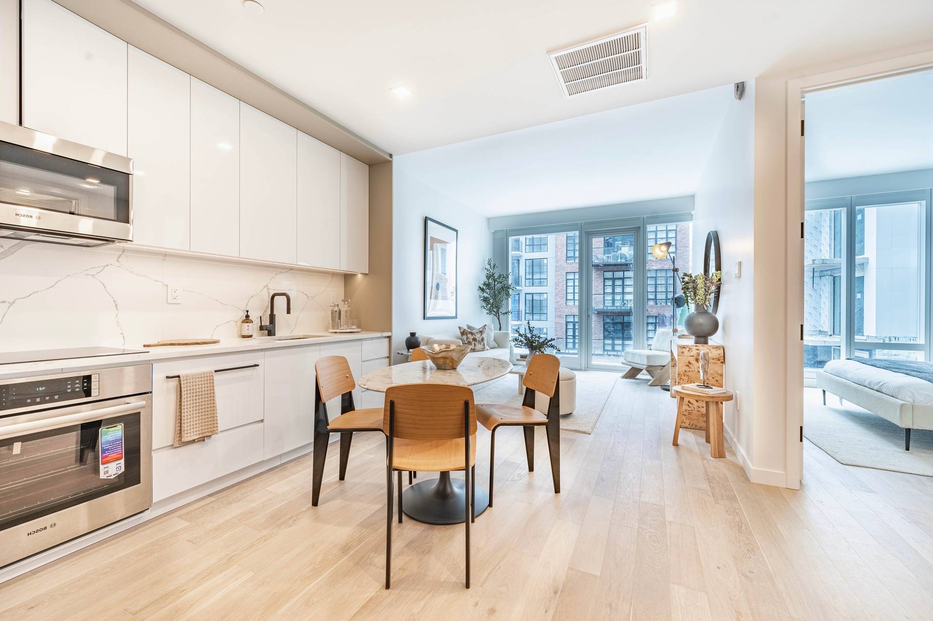 Queens, NY 11101,37-34 33rd Street #6-B
