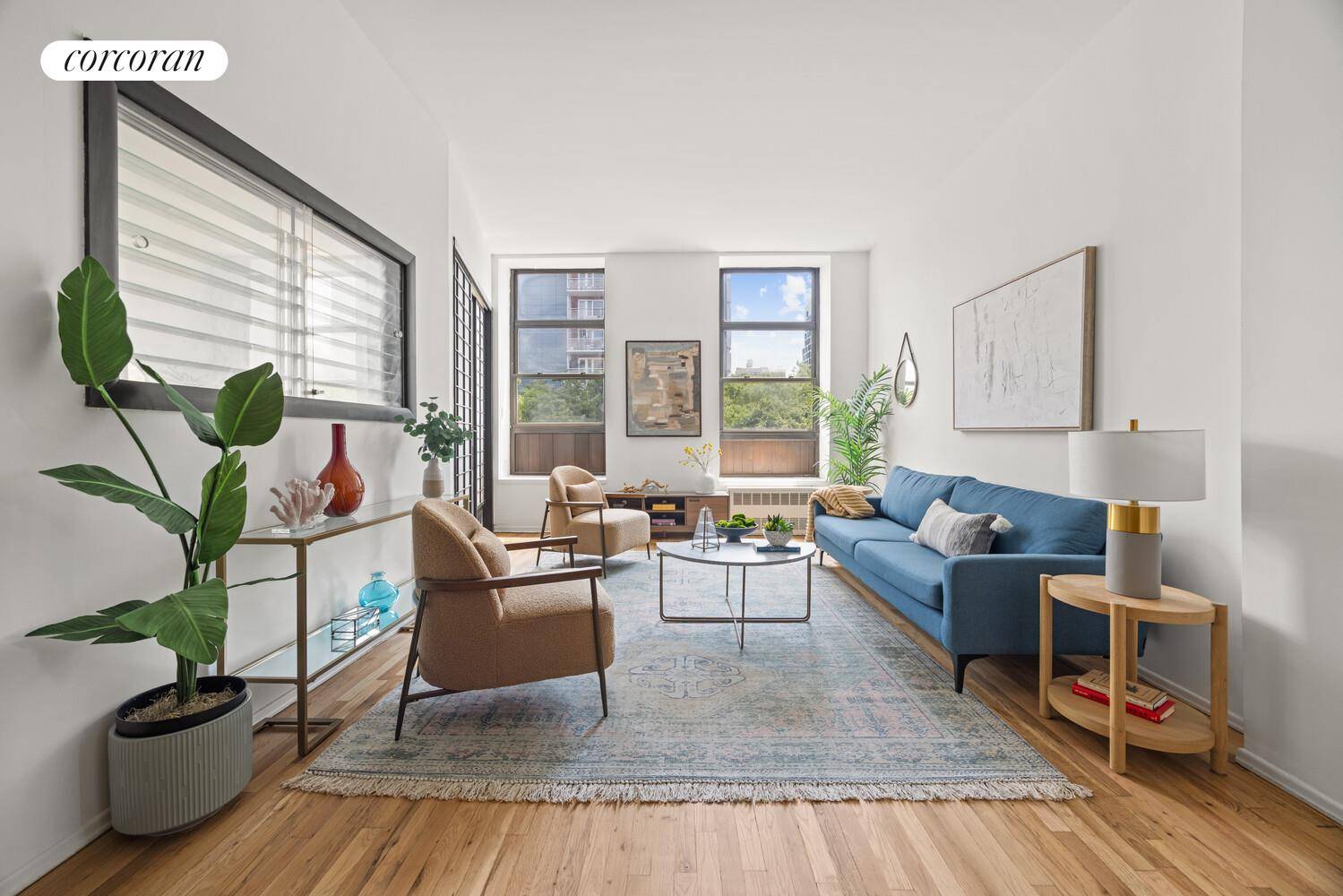 Manhattan, NY 10012,520 LAGUARDIA Place #4S