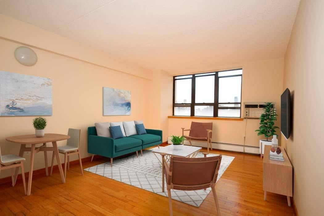 Manhattan, NY 10026,300 Cathedral Parkway #19J