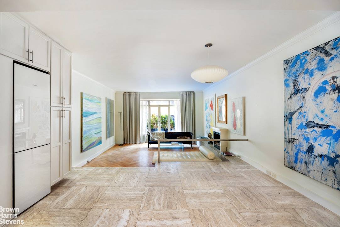 Manhattan, NY 10019,150 CENTRAL Park S #906