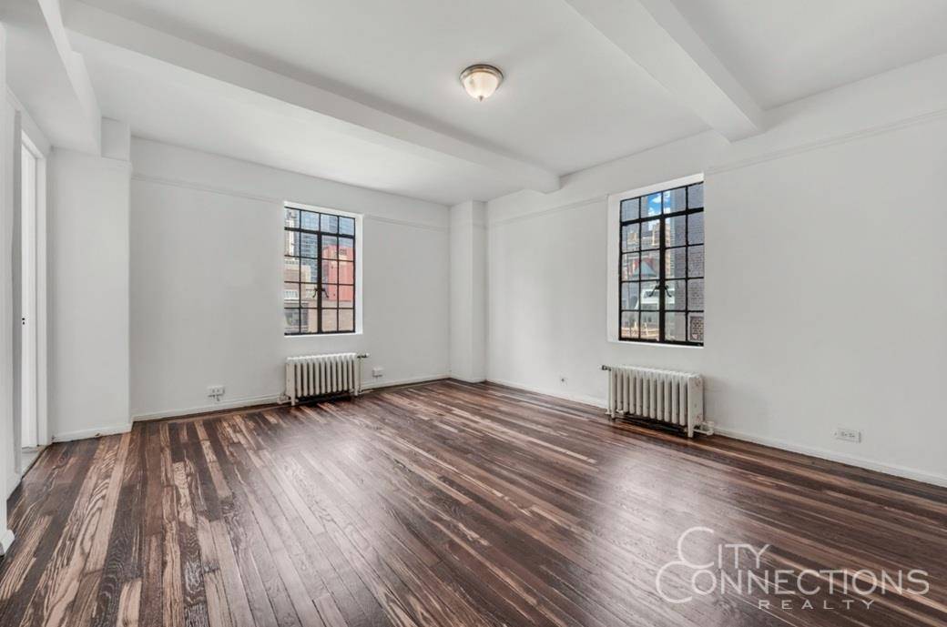Manhattan, NY 10017,45 Tudor City Place #1517