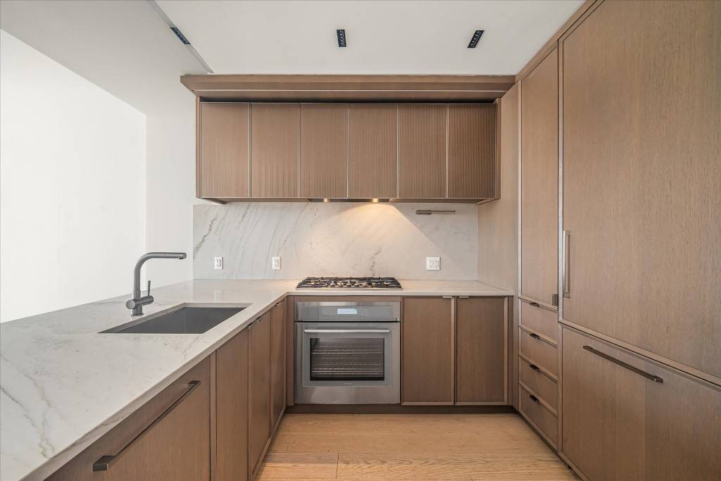 Brooklyn, NY 11217,58 St Marks Place #407