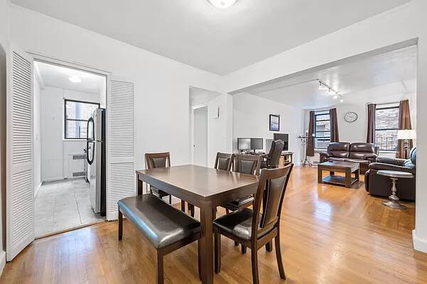 Manhattan, NY 10022,350 E 54TH Street #3K