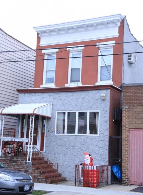 Brooklyn, NY 11221,20-35 Menahan Street